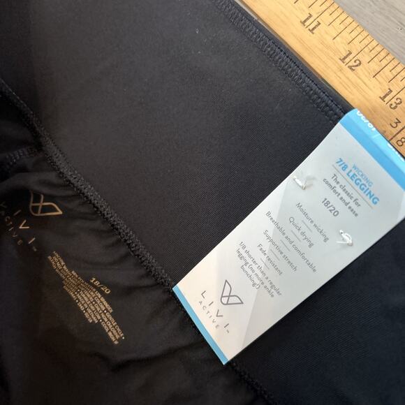 NWT Lane Bryant LIVI Black Rose Gold Zipper Wicking 7/8 Legging Sz 18 20 - Picture 6 of 9